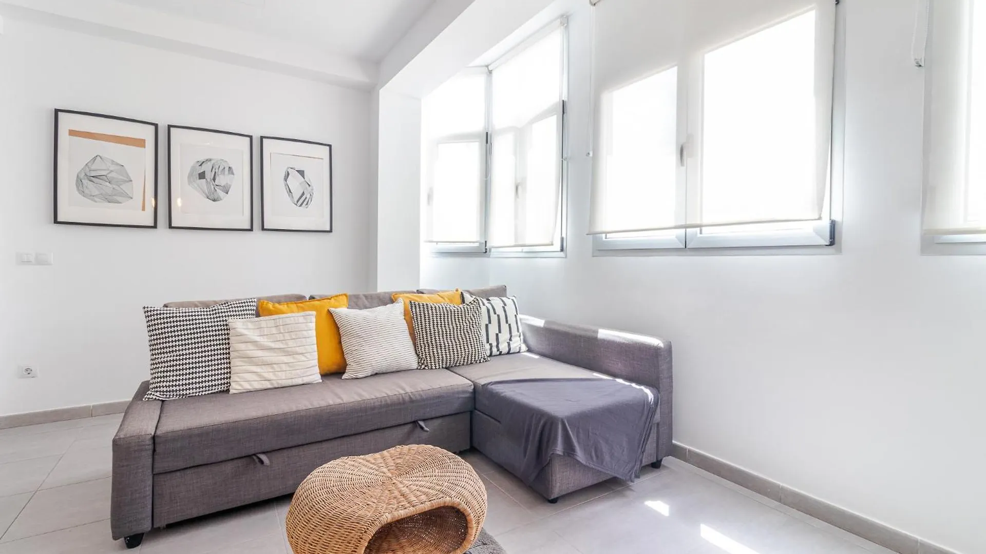 Breezy Bright Urban Oasis Apartment Las Palmas de Gran Canaria